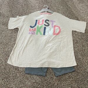 Womens outfit size small 4-6